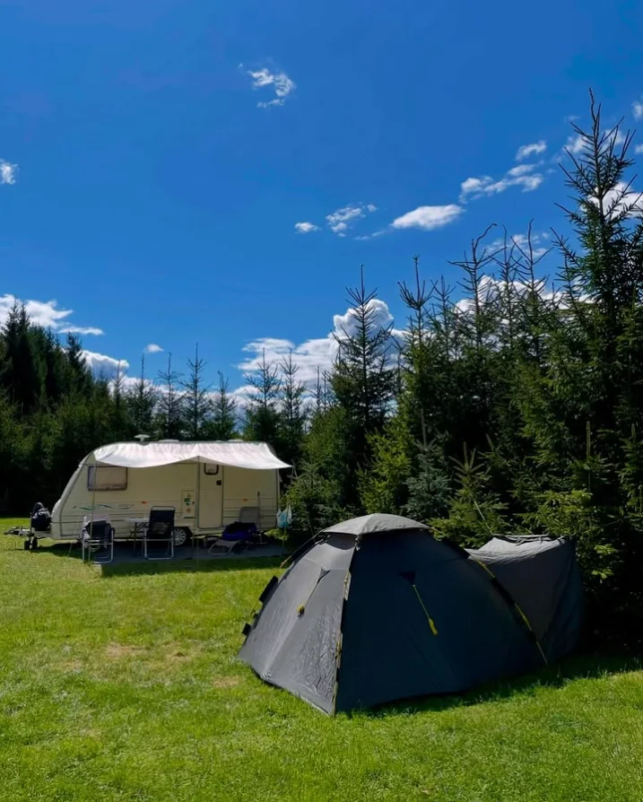 Kamper na Polu Namiotowym Zakole